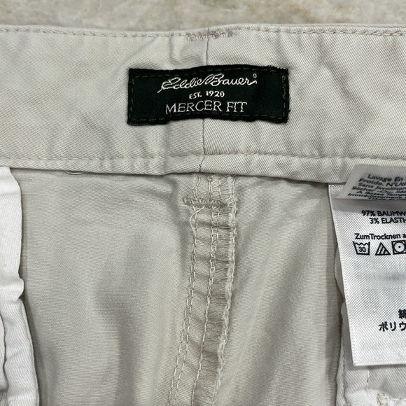 Eddie Bauer | Mercer Fit Khaki Pants | Light‎ Stone | Petite Size 16 (16P) - Picture 6 of 10